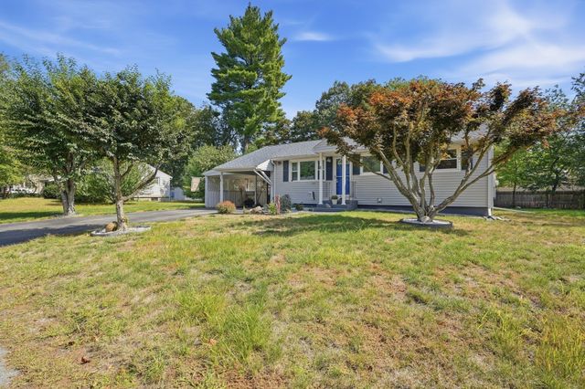 8 Revere Rd, Tewksbury, MA 01876