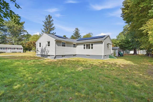 8 Revere Rd, Tewksbury, MA 01876