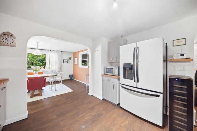 8 Revere Rd, Tewksbury, MA 01876