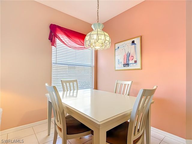 6930 Huntington Lakes CIR 104, Naples, FL 34119