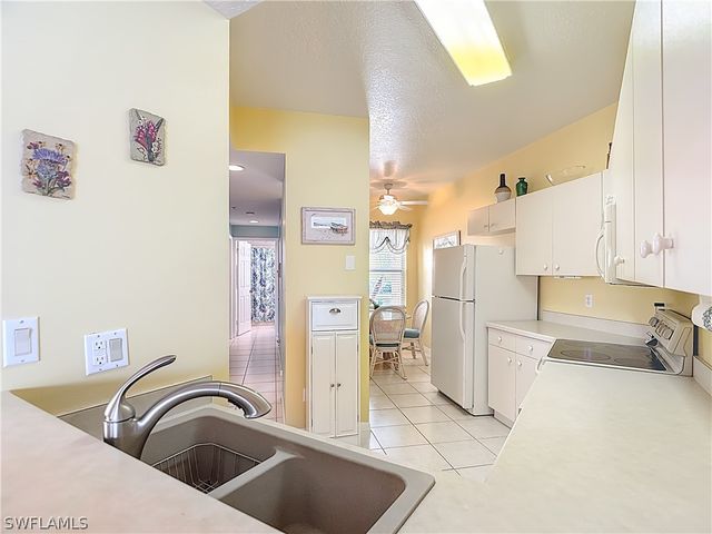 6930 Huntington Lakes CIR 104, Naples, FL 34119