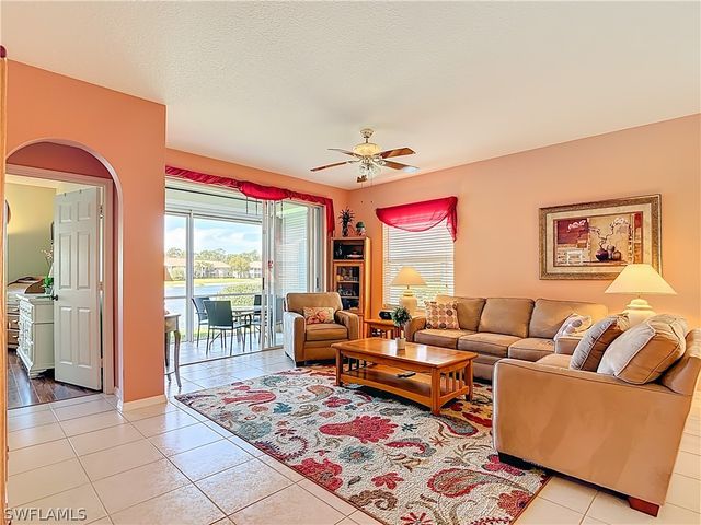 6930 Huntington Lakes CIR 104, Naples, FL 34119
