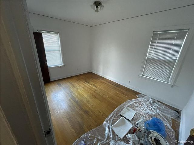 17152 Santa Rosa Drive, Detroit, MI 48221