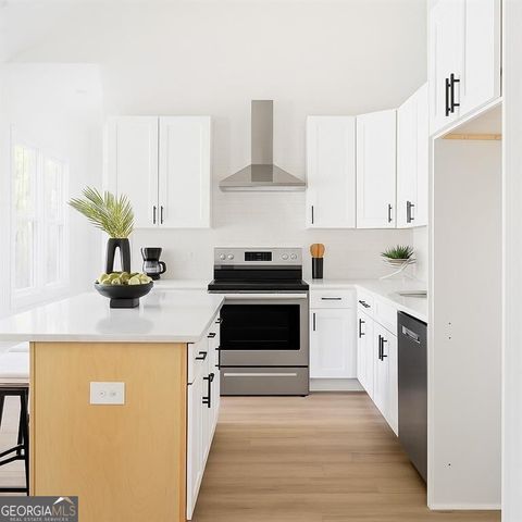 1041 White Oak Avenue SW, Atlanta, GA 30310