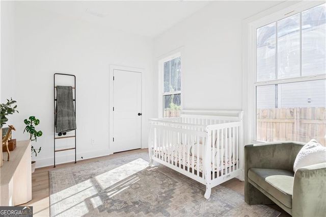 1041 White Oak Avenue SW, Atlanta, GA 30310