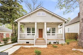 1041 White Oak Avenue SW, Atlanta, GA 30310