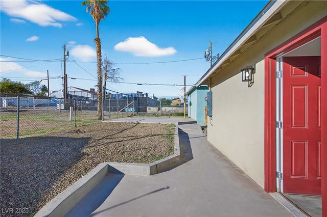 617 North 11th Street, Las Vegas, NV 89101