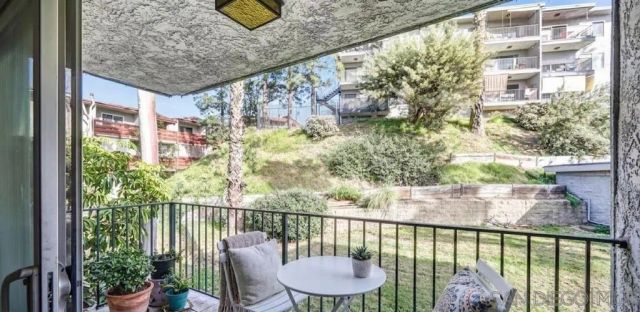 1517 E Garfield 55, Glendale, CA 91205
