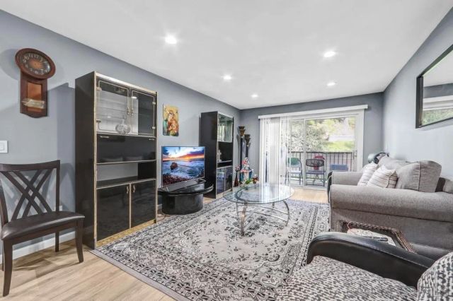 1517 E Garfield 55, Glendale, CA 91205