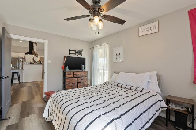 1105 County Road 422, Bartlett, TX 76511