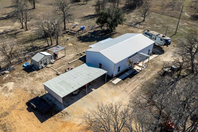 1105 County Road 422, Bartlett, TX 76511