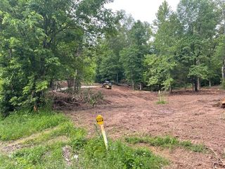 3 Chapel Hill Rd, Southside, TN 37171