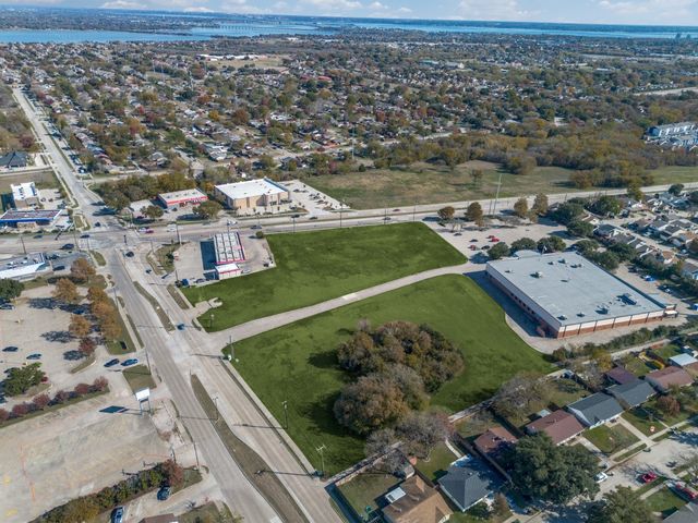 510 E Oates Boulevard, Garland, TX 75043