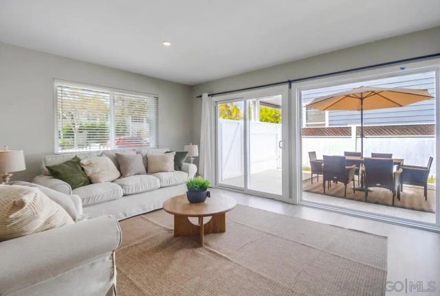 745 D Ave, Coronado, CA 92118