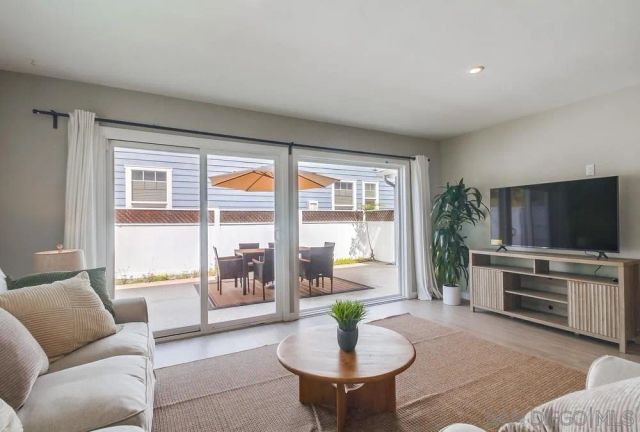 745 D Ave, Coronado, CA 92118