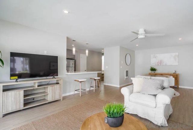 745 D Ave, Coronado, CA 92118