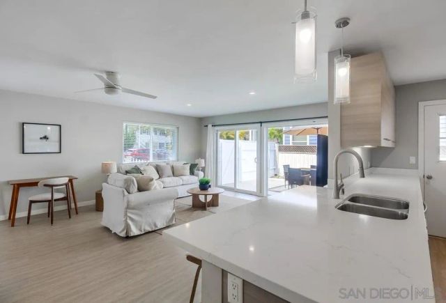 745 D Ave, Coronado, CA 92118