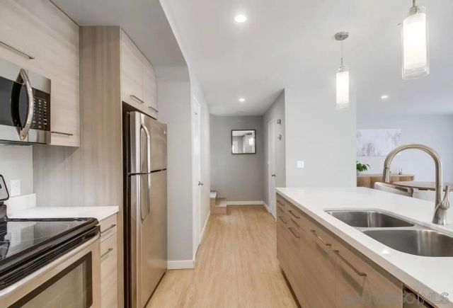 745 D Ave, Coronado, CA 92118