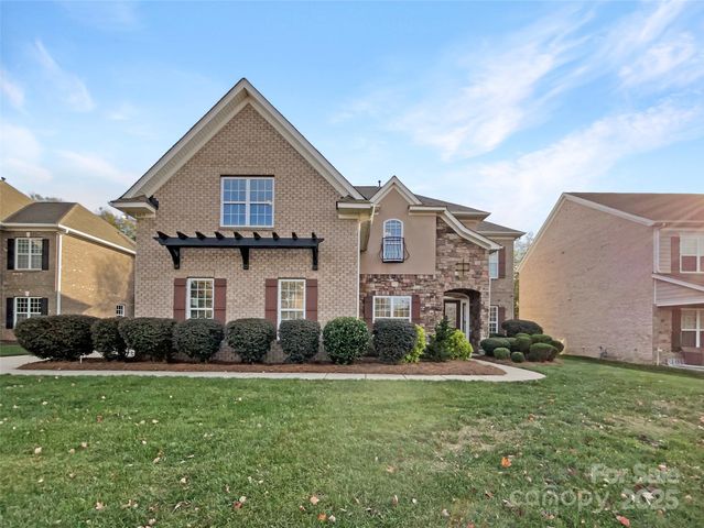 6615 Springs Mill Road, Charlotte, NC 28277