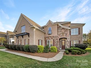 6615 Springs Mill Road, Charlotte, NC 28277