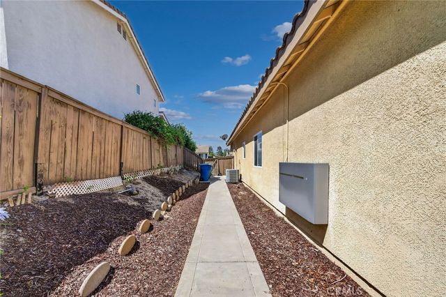 33298 Avenida Bicicleta, Temecula, CA 92592