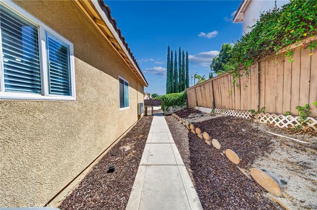 33298 Avenida Bicicleta, Temecula, CA 92592