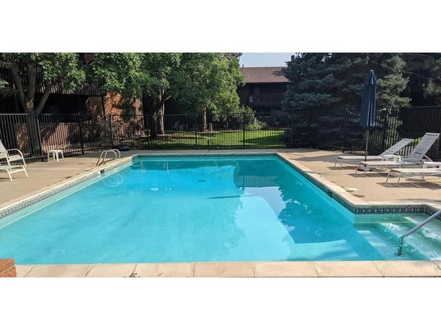 535 Manhattan Dr 203, Boulder, CO 80303