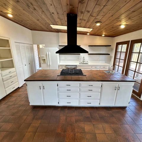 3533 Lomacitas Lane, Bonita, CA 91902