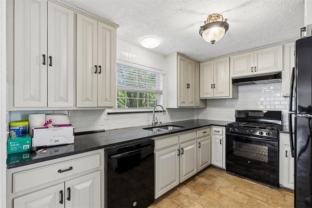 8000 N Military Avenue, Oklahoma City, OK 73114
