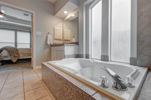 9711 Eagle Peak Court, Katy, TX 77494