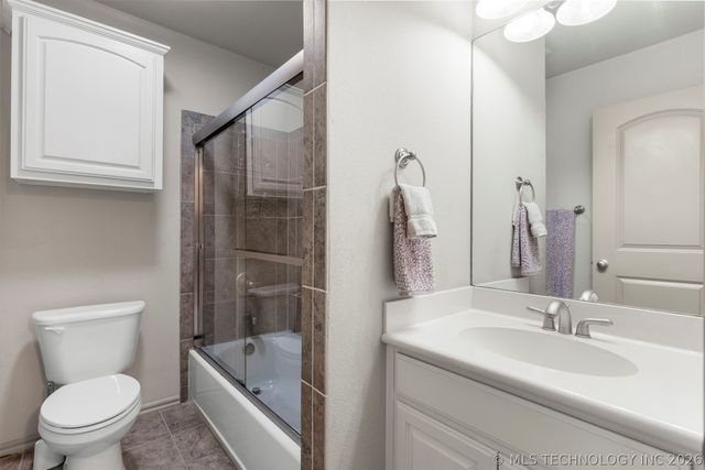 2401 S 14th Street, Broken Arrow, OK 74012