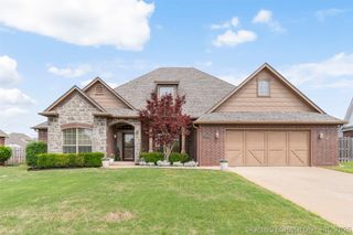 2401 S 14th Street, Broken Arrow, OK 74012