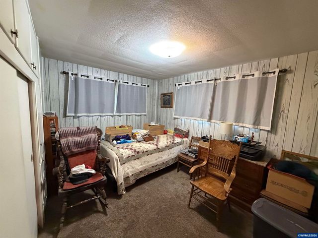 31960 Griffith Dr, Tangent, OR 97389