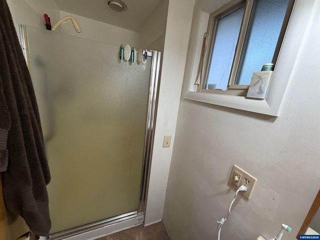 31960 Griffith Dr, Tangent, OR 97389