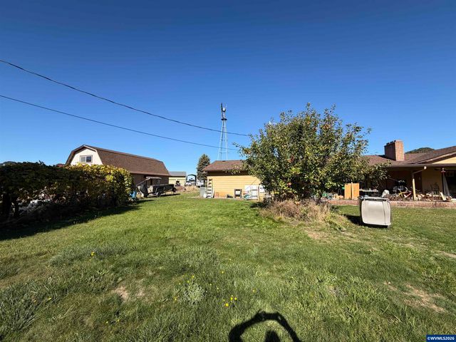 31960 Griffith Dr, Tangent, OR 97389