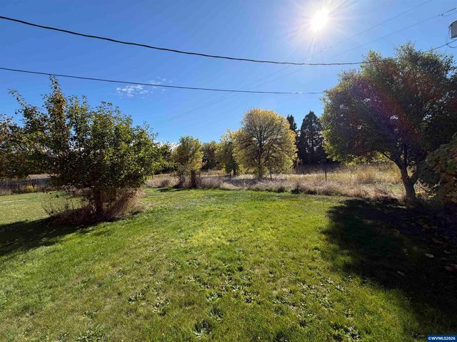 31960 Griffith Dr, Tangent, OR 97389