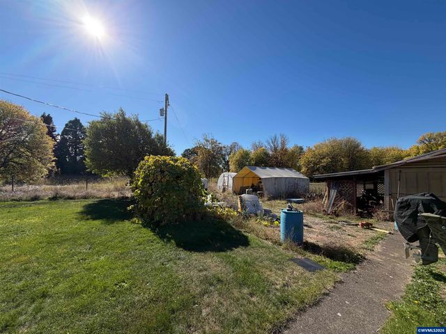 31960 Griffith Dr, Tangent, OR 97389