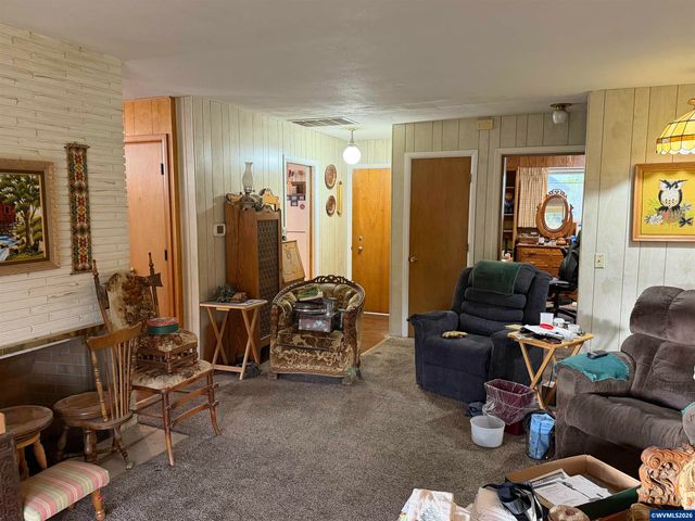 31960 Griffith Dr, Tangent, OR 97389