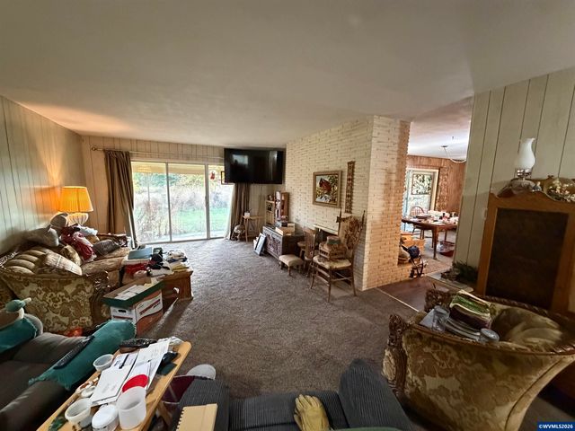 31960 Griffith Dr, Tangent, OR 97389