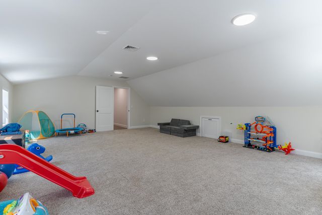 32 Haflinger Lane, Berwick, ME 03901