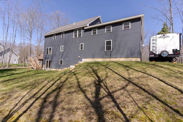 32 Haflinger Lane, Berwick, ME 03901