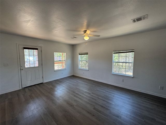 232 E Quanah Road, Mabank, TX 75156