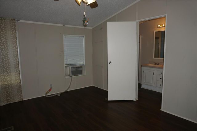 9999 Elder Street, Willis, TX 77318