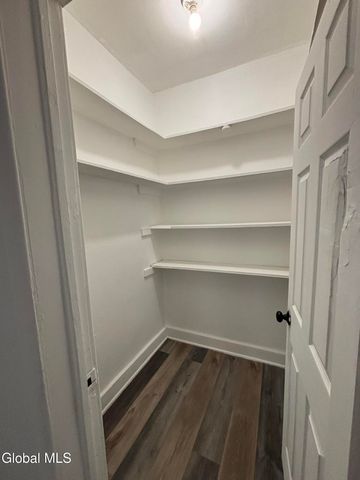 9 Pennsylvania Avenue, Albany, NY 12206