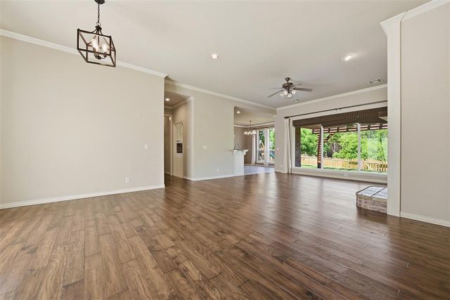 21368 Backhorn Road, Edmond, OK 73012
