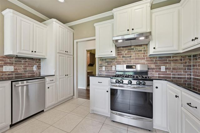 21368 Backhorn Road, Edmond, OK 73012