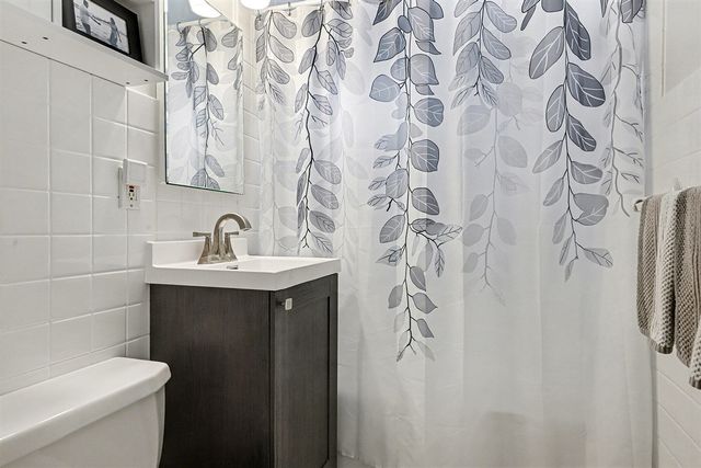 3709 Alamo Avenue, Kalamazoo, MI 49006