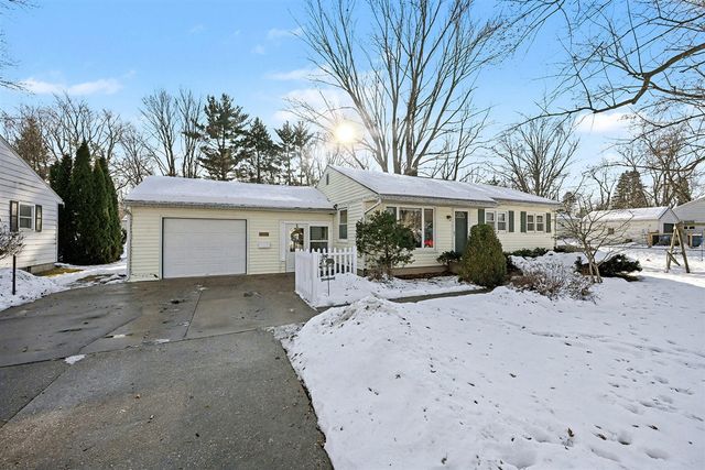 3709 Alamo Avenue, Kalamazoo, MI 49006