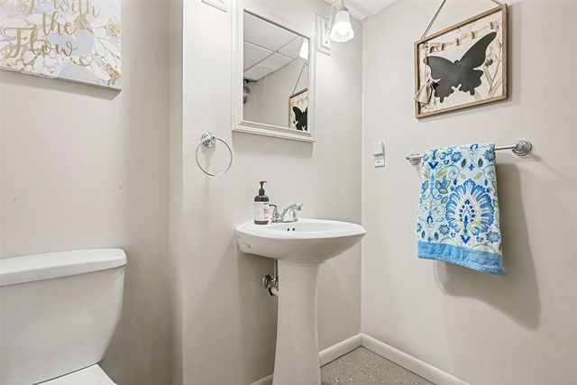 3709 Alamo Avenue, Kalamazoo, MI 49006