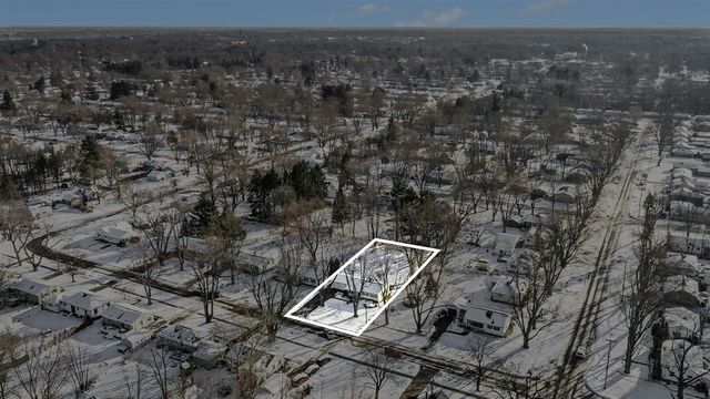 3709 Alamo Avenue, Kalamazoo, MI 49006